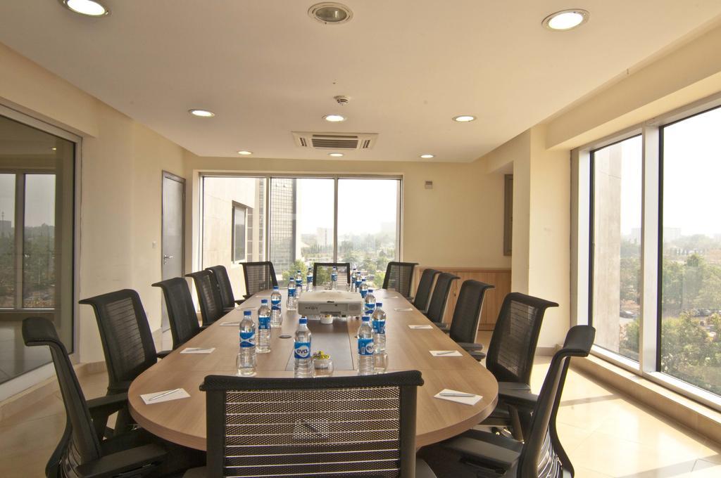 L'Eola Suites Abuja Exteriör bild