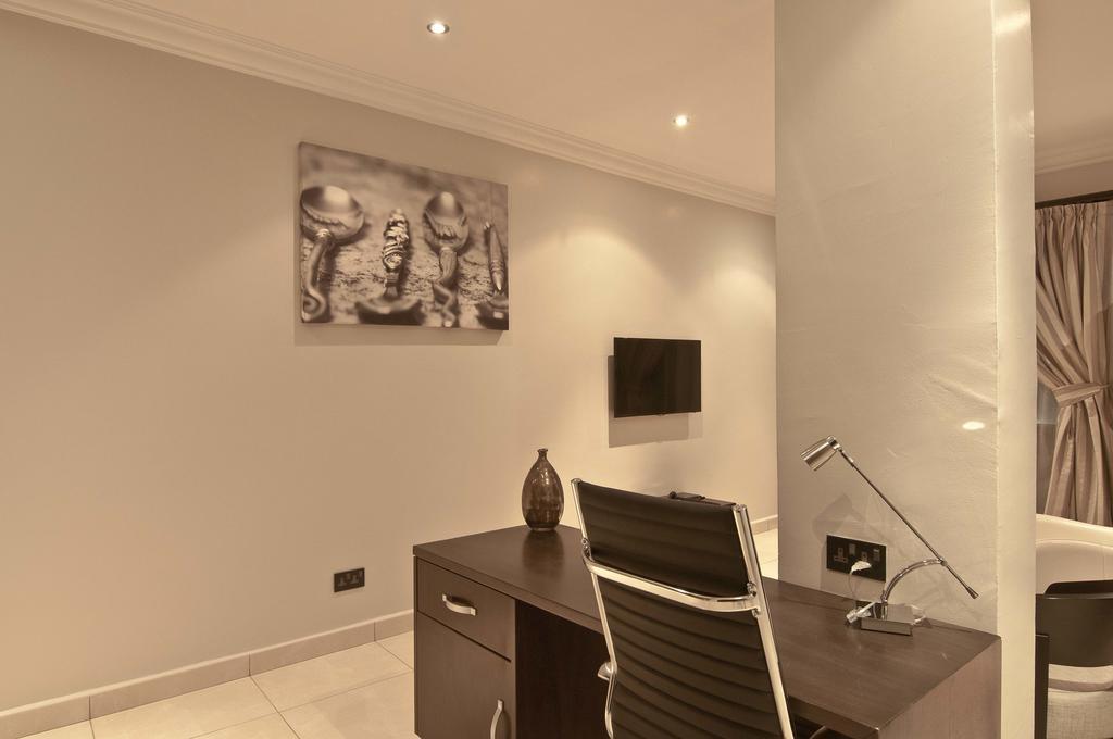 L'Eola Suites Abuja Rum bild