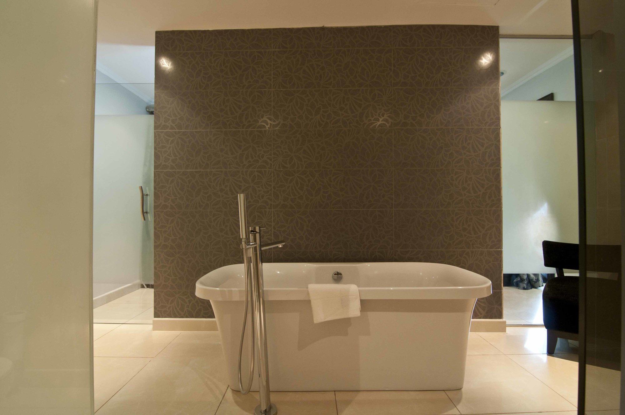 L'Eola Suites Abuja Exteriör bild