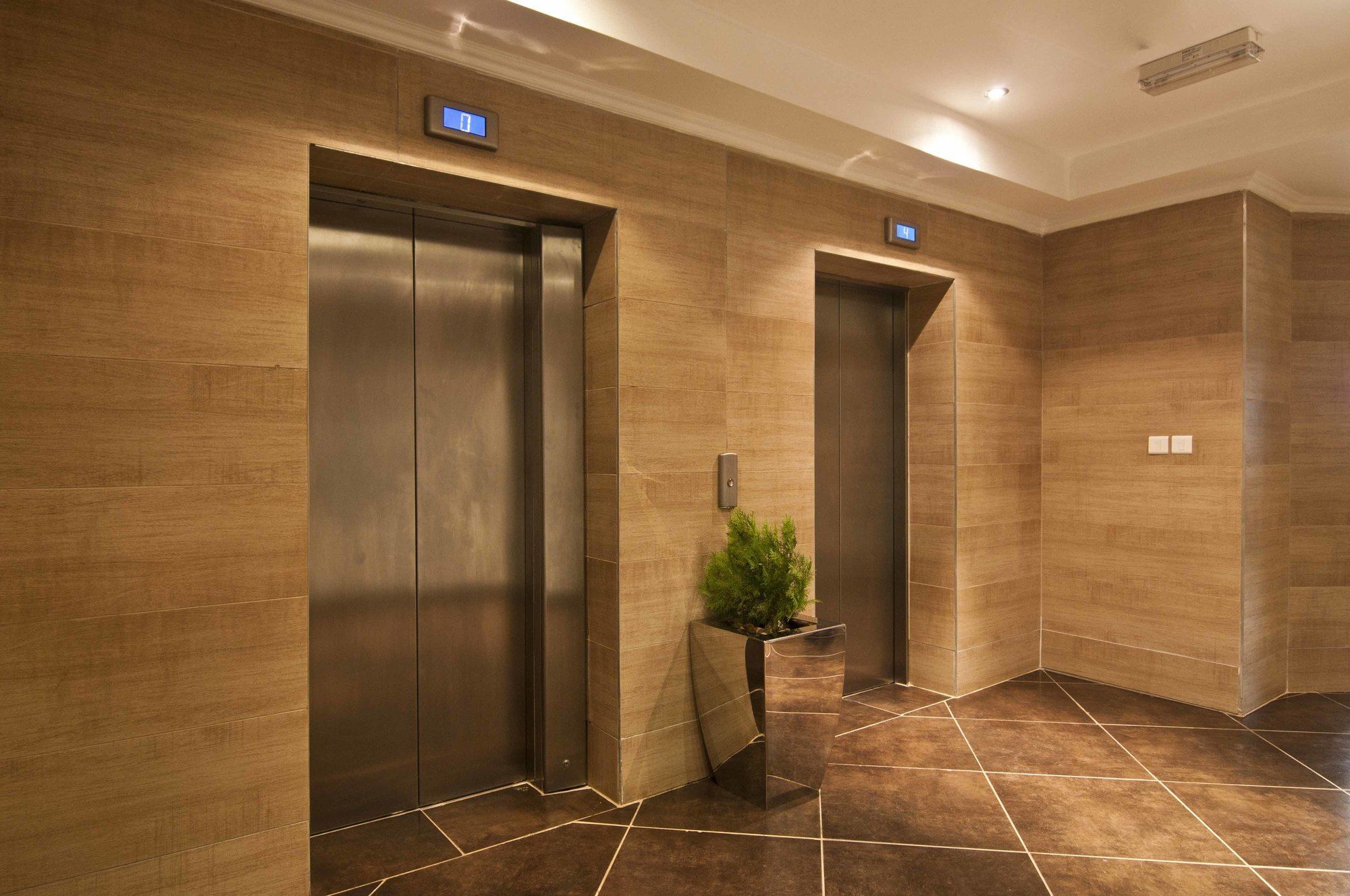 L'Eola Suites Abuja Exteriör bild