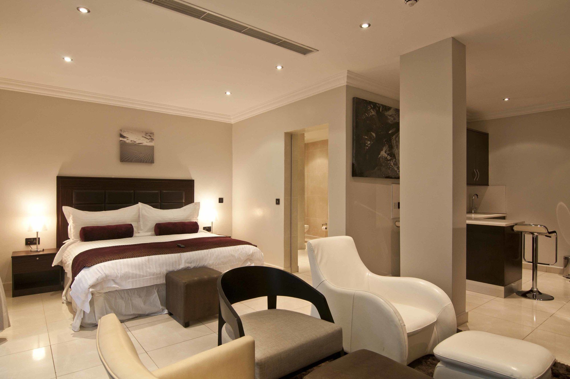 L'Eola Suites Abuja Exteriör bild