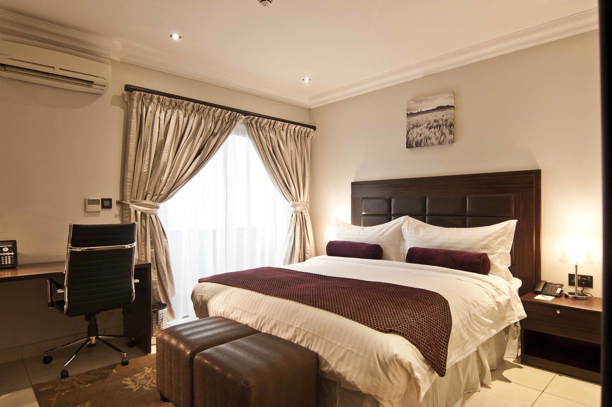 L'Eola Suites Abuja Exteriör bild